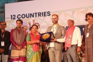 12 દેશના 250 થી વધુ કલાકારોની ઐતિહાસિક ભદ્રકાલી મંદિર ખાતે સાંસ્કૃતિક પ્રસ્તુતિ