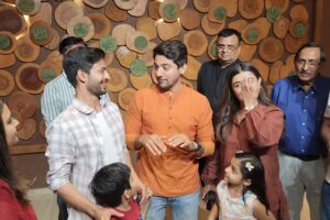 E4U એન્ટરટેઈનમેન્ટની આગામી ગુજરાતી ફિલ્મ ‘ચોર નંબર-1’ નું શૂટિંગ પૂર્ણ,  નિર્માતા નિલેશ મોદી એ બધા આર્ટિસ્ટ અને ક્રૂ મેમ્બર્સને અભિનંદન પાઠવ્યા