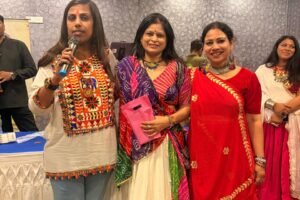 નારાયણી હાઇટ્સ ખાતે એસએનએસ કલિનરી ગ્રુપ ના ગરબા મહોત્સવમાં ઇન્ટરનેશનલ સેલિબ્રિટી ટેરોટ રીડર પુનિતજી લુલ્લા નિર્ણાયક તરીકે ઉપસ્થિત રહ્યાં